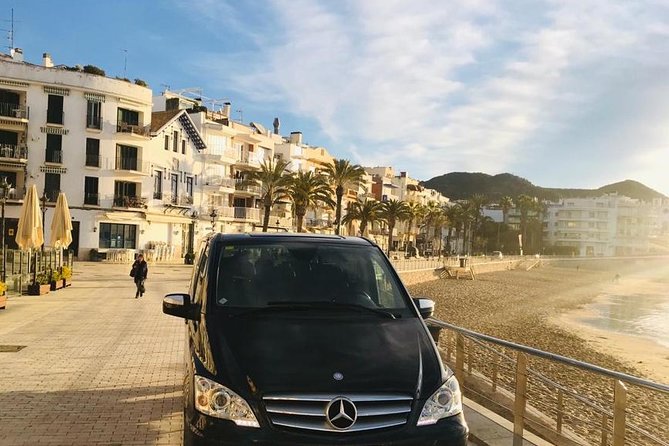 Private Transfer From Barcelona Airport to Sitges - Pickup Location