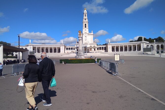 Private Transfer From/To Fátima - Porto, Braga or Guimarães - Pickup Points Available