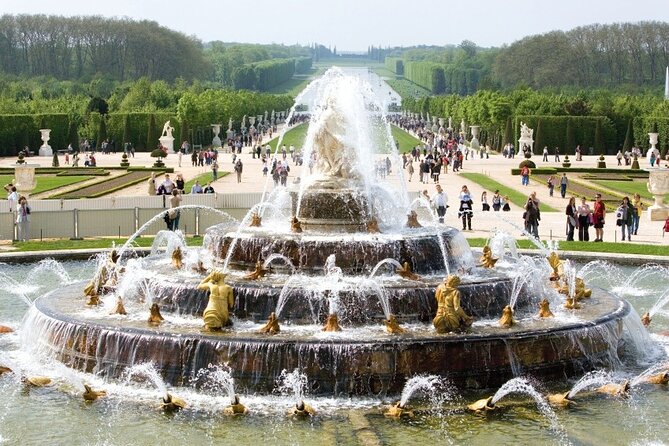 Private Transfer: Versailles to Paris Airport CDG by Luxury Van - The Sum Up
