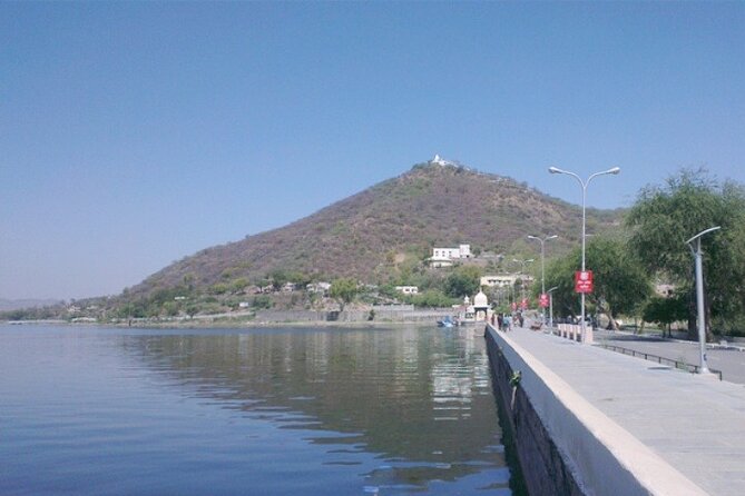 Private Udaipur City Tour With Optional Guide - English Speaking Driver and Guide