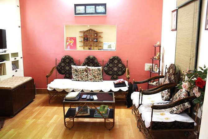 Private Vegetarian Cooking Demonstration in Agra - Host Information