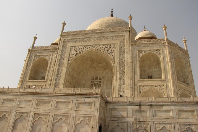 Pune to Taj Mahal and Agra Same Day Tour With Return Flights - Group Size and Pricing