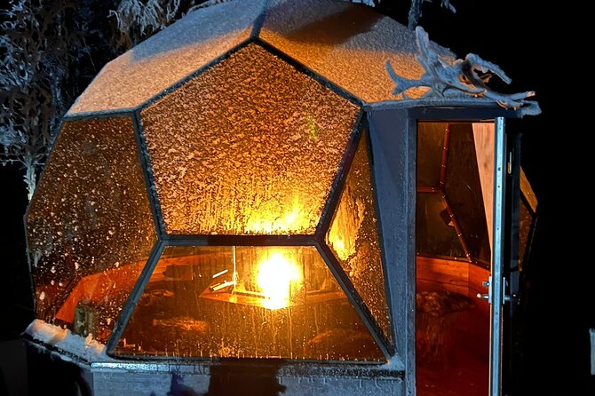 Romantic Glass Igloo Dinner Under Northern Lights - What to Expect During the Experience