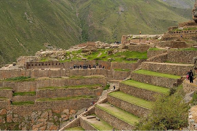 Sacred Valley and Machu Picchu Tour 2d / 1n - Booking and Pricing