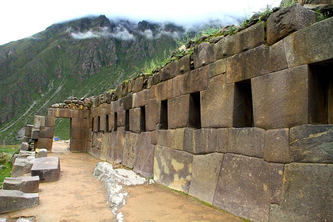 Sacred Valley of the Incas + Buffet Lunch - Group Service - Why Choose Group Service