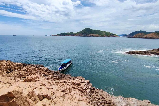Sai Kung Island Hopping Trip Four Sea Arches in Hong Kong - Pricing and Guarantee Details