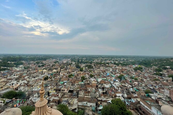 Same Day Trip to Mathura, Vrindavan & Govardhan Hill From Delhi - Meeting and Pickup Information