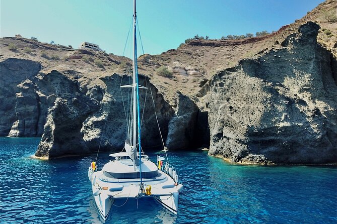 Santorini and Ios Full Day Cruise With Meal - Meal and Beverage Options