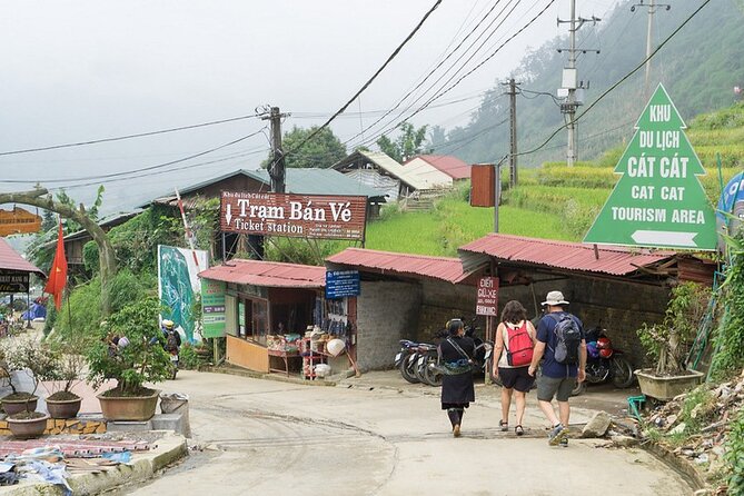 Sapa 3 Days 2 Nights Trekking Tour (Homestay and Hotel Overnight) - Accommodation Details