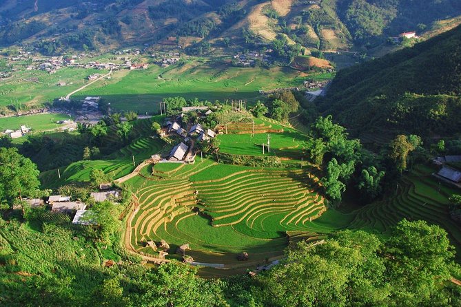 Sapa Trek Tours -2D1N Stay At 4*** - TRANSFER BY LIMOUSINE VAN - Transportation: Limousine Van Transfer