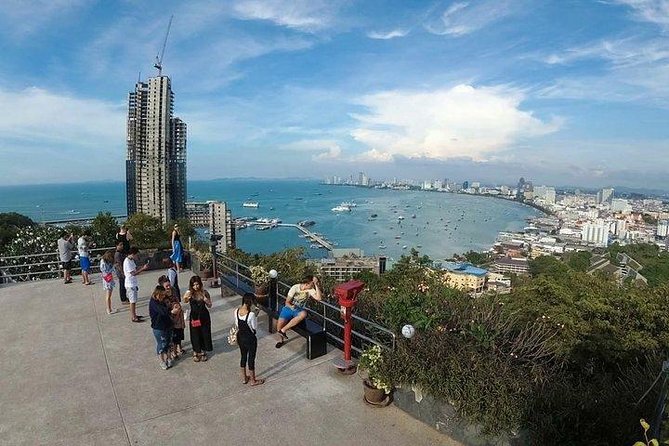 Selfie City & Temple Tours of Pattaya by Songthaew (Local Taxi of Pattaya) - Frequently Asked Questions