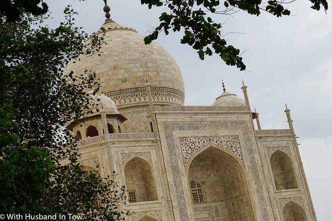 Taj Mahal Trip From Delhi by Luxury Car (Audi - BMW - Mercedes) - Accessibility Information