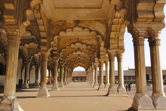 Taj Mahal With Fatehpur Sikri From Delhi - The Sum Up
