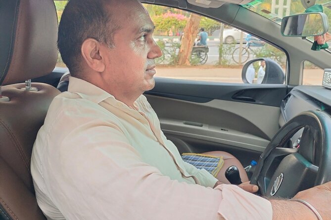 Taxi for Taj Mahal Tour - Booking Process