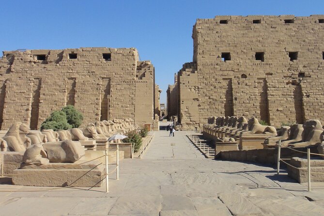 Tour to The East and West Bank of the Nile - East Bank Exploration