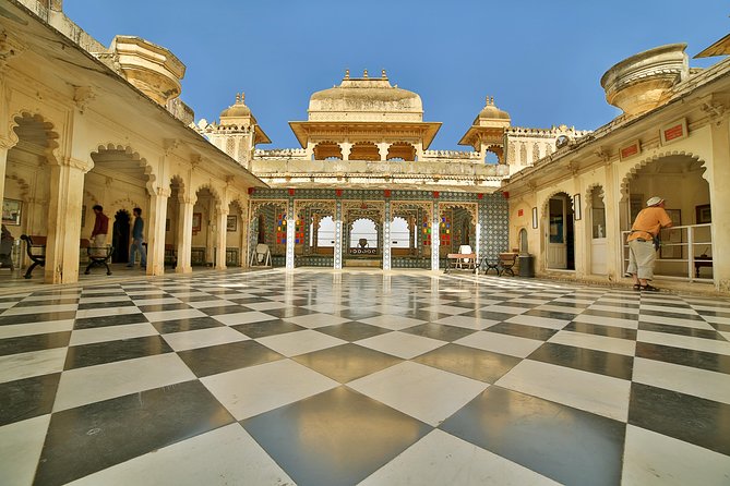 Udaipur Full Day City Tour With Boat Ride - Price and Booking
