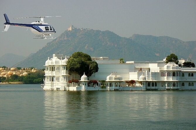 Udaipur, the City of Lakes - a Heritage Walk With Private Transfers - The Sum Up