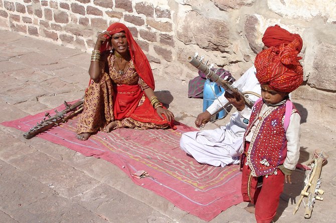 Udaipur to Vadodara The Regal Cities & Magnificent Monuments Tour - Transportation Information