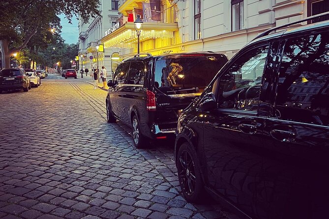 Vienna City to Vienna Airport Private Transfer Schwechat One Way - Free Cancellation Policy