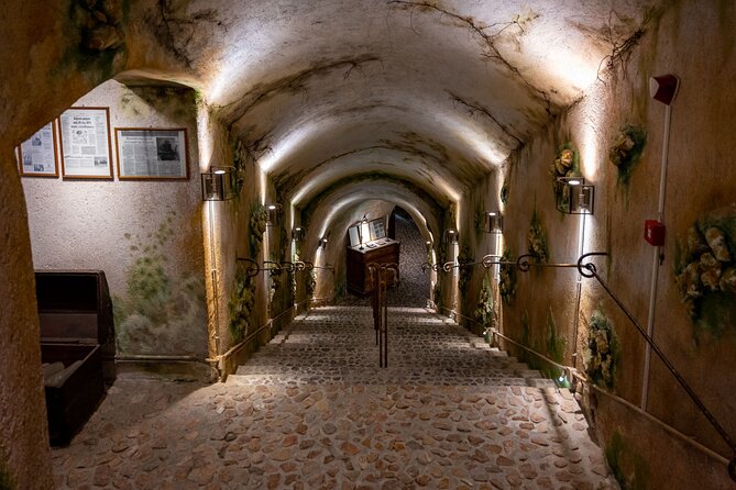 Vineyard Stories & Wine Tasting in Santorini - Cancellation Policies