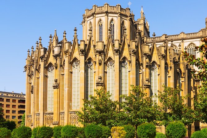 Vitoria Private Tour From Bilbao With Pickup and Drop off - Infant Seats and Accessibility