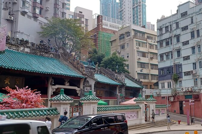 Walking Tour in Victoria City With Cha Chaan Teng Food Tasting - Start Time and Requirements