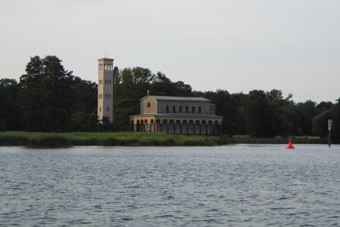 Wannsee Lake Private Boat Tour With Hotel Pick-Up From Berlin - The Sum Up