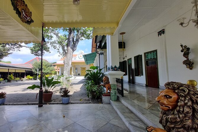 Yogyakarta Keraton & Tamansari Water Castle English/France Guide - Directions