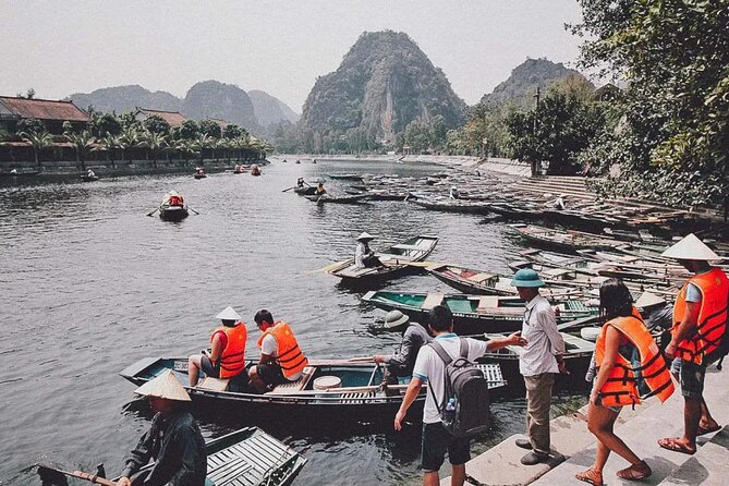 1 Day Luxury Tour to Ninh Binh : Hoa Lu & Tam Coc With Lunch - Frequently Asked Questions