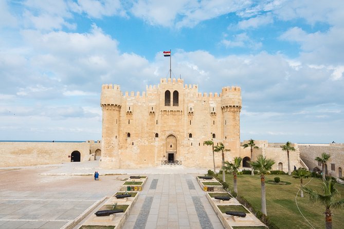 15 Days Egypt Tour Package - Pickup and Meeting Information