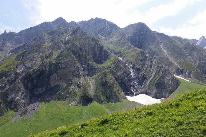 2 Days Private Tour to Shaori Lake and Khvanchkara Cellar in Racha - The Sum Up