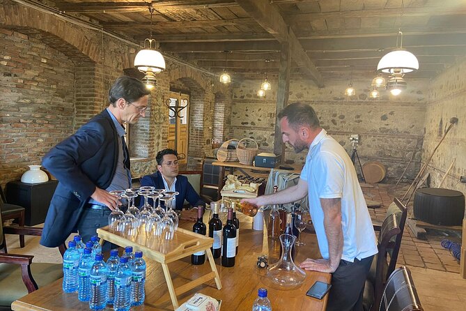 2 Hour Private Qvevri Wine Tasting at Kardnakhi Estate - Local Product Pairings