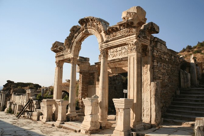 3 Hours Private Ephesus, Terrace Houses, Artemis Temple Tour - Operator and Guarantee