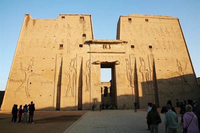 4 Days Nile Cruise With Hot Air Balloon From Cairo by Flight - Day 3: Hot Air Balloon Adventure