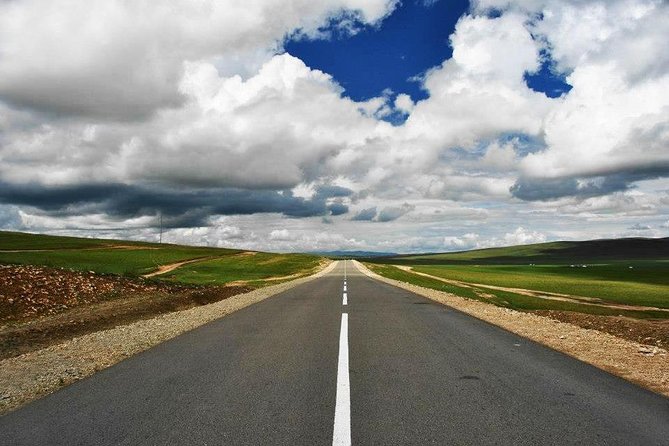 8 Days Naadam Festival and Gobi Desert