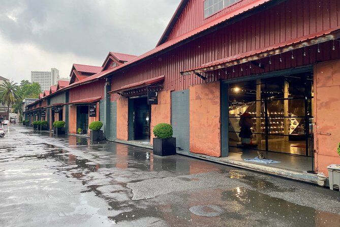 A Self-Guided Tour of Bangkoks Most Picturesque Sights - Capturing Bangkoks Essence