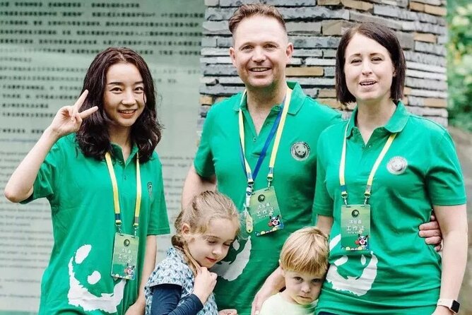 All Inclusive Wolong or Dujiangyan Panda Base Volunteering - Language Options