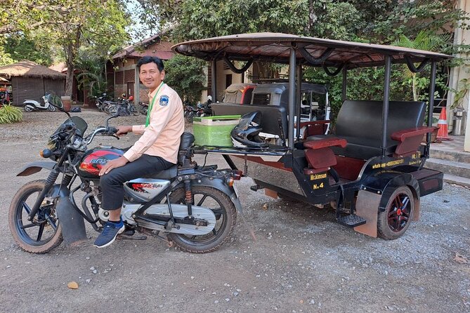 Angkor Wat Small Circuit Tour With Local Breakfast Inclusive - Inclusions and Services Provided