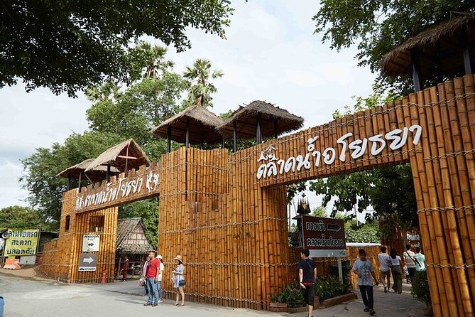 Ayutthaya Funky Frogy Tuk Tuk Experience With Famous Temple - Booking and Reservation Details