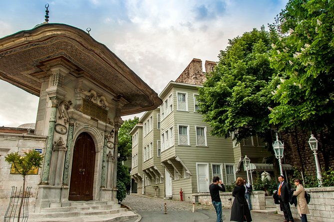 Best of Old City Guided Tour With Lunch - Why Choose This Tour