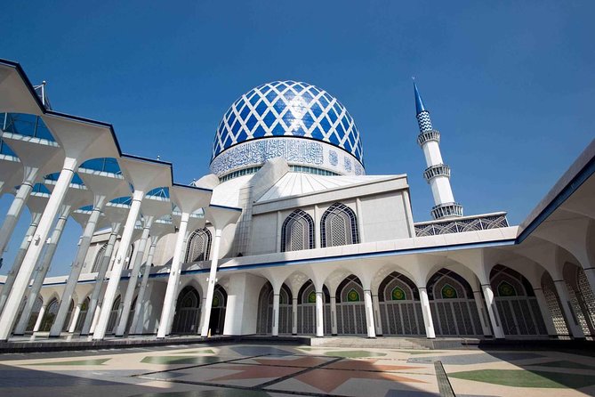 Blue Mosque And Batu Caves Temple Tour - Meeting and Pickup