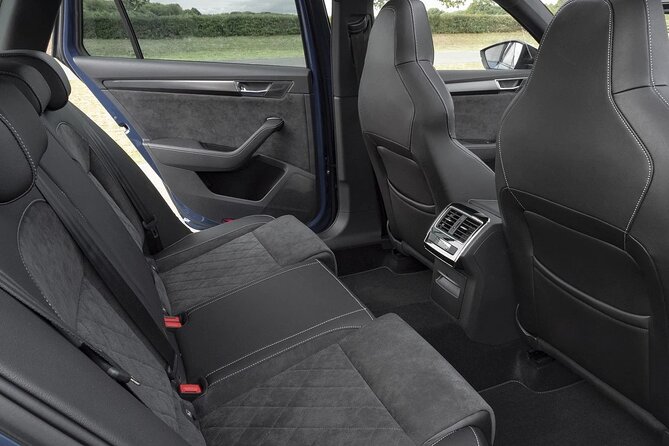 Car or Van Transfer From Vilamoura Area to Faro Airport FAO - Drop-off Point: Faro Airport