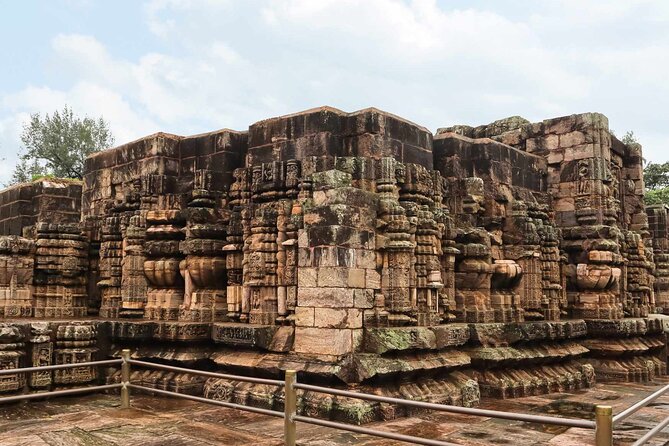 Day Trip to Konark (Guided Private Sightseeing Experience From Bhubaneswar) - Pricing and Booking