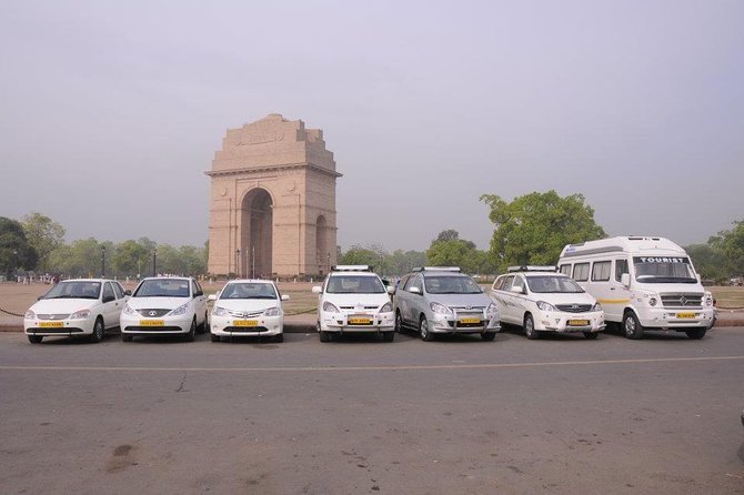 Delhi to Agra Transfer in AC Vehicle With Chauffeur - Pickup and Drop-off Information