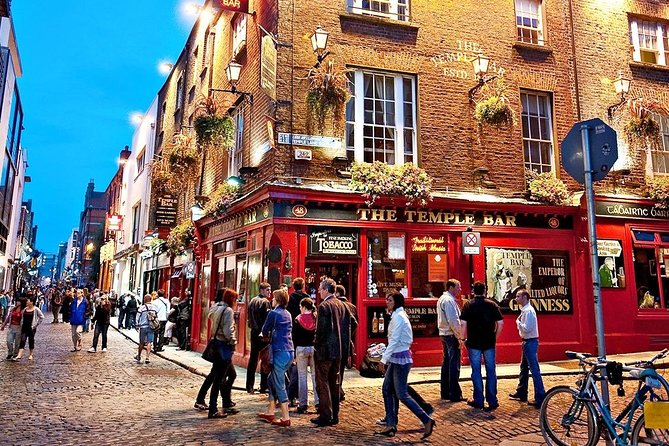 Departure Transfer: Dublin to Dublin Airport DUB in Business Car - Frequently Asked Questions