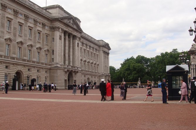 Essential London Full-Day Private Tour by Public Transport - Booking Information