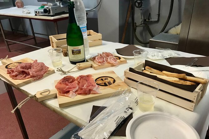 Euganean Hills, Ham, Wine and Olive Oil Production Farm Private Day Tour - Cancellation Policy and Refund Details