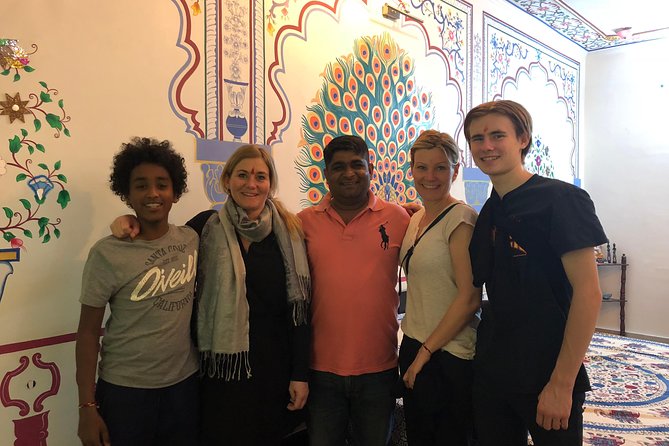 Exclusive: Taj Mahal & Abhaneri Step Wells Tour From Jaipur Including Lunch - Frequently Asked Questions
