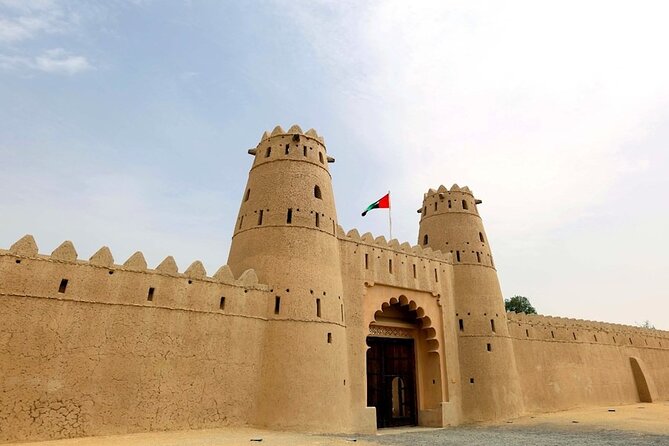 Experience the Oasis City: Al Ain Tour With Lunch - Meeting and Pickup Information