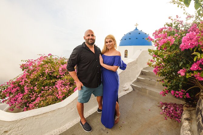 Family and Couples Photographer in Santorini